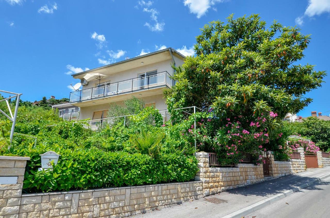 Apartman Ivan พูลา ภายนอก รูปภาพ